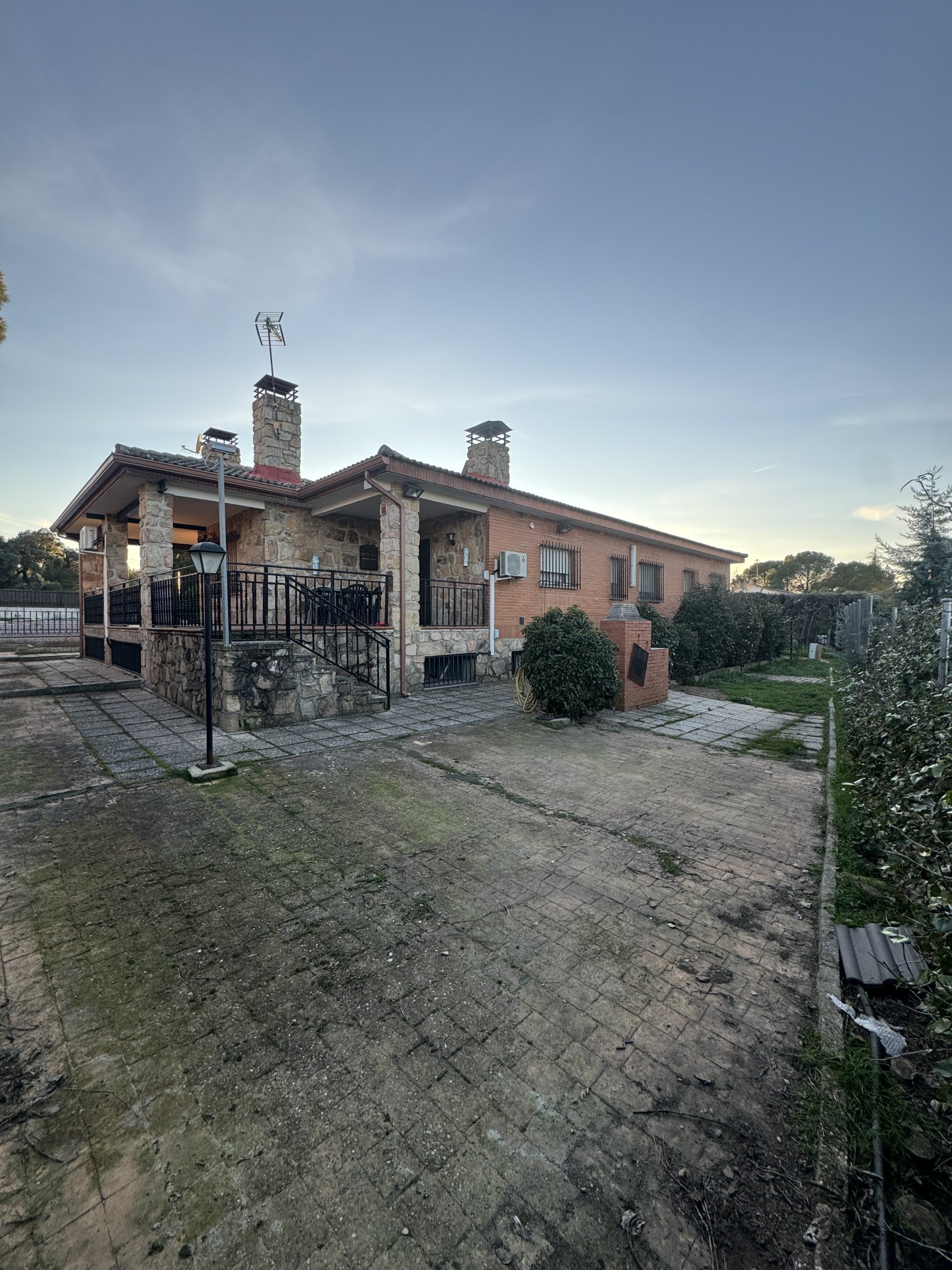 Chalet en Aldea de fresno, Madrid